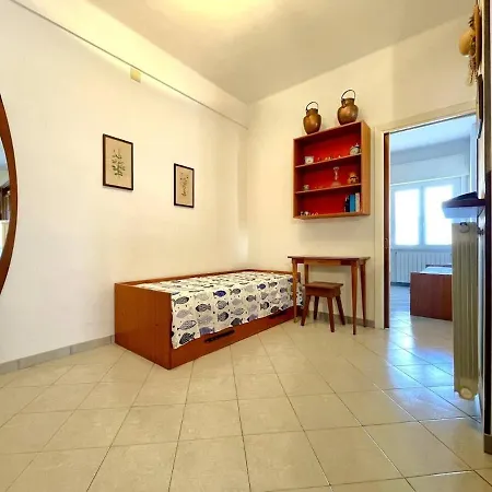 Velia - Live Active - Rest Easy - A-bove