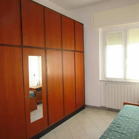 Velia - Live Active - Rest Easy - A-bove *